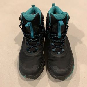 The North Face Ultra Fastpack III Mid GTX Hiking Boots - Women's, size 9